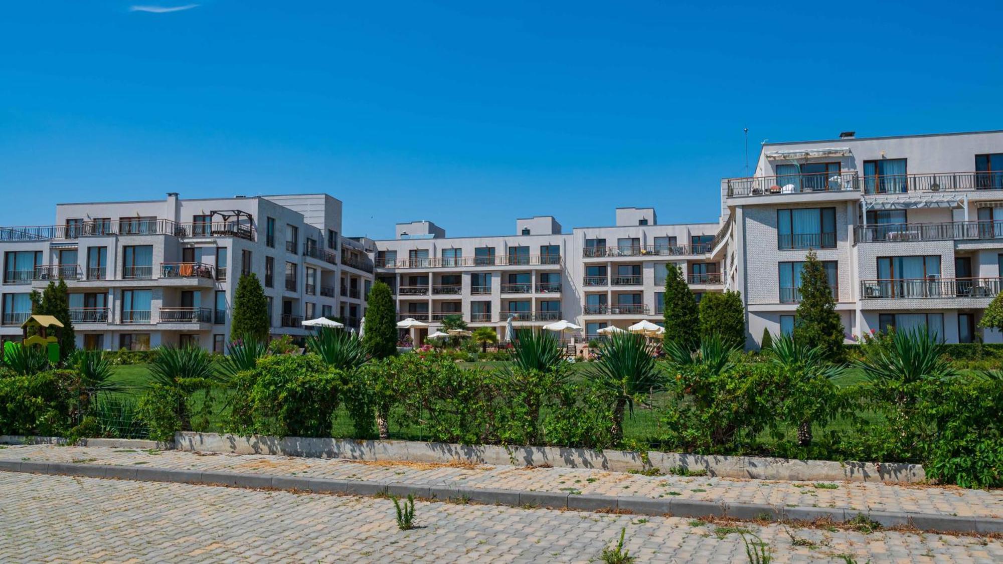 June One Bedroom Sea View Apartment Diamond Beach Resort Sarafowo Exterior foto